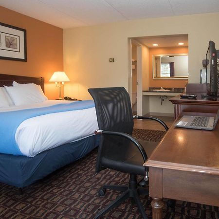 Colonnade Inn Lyndonville Ngoại thất bức ảnh