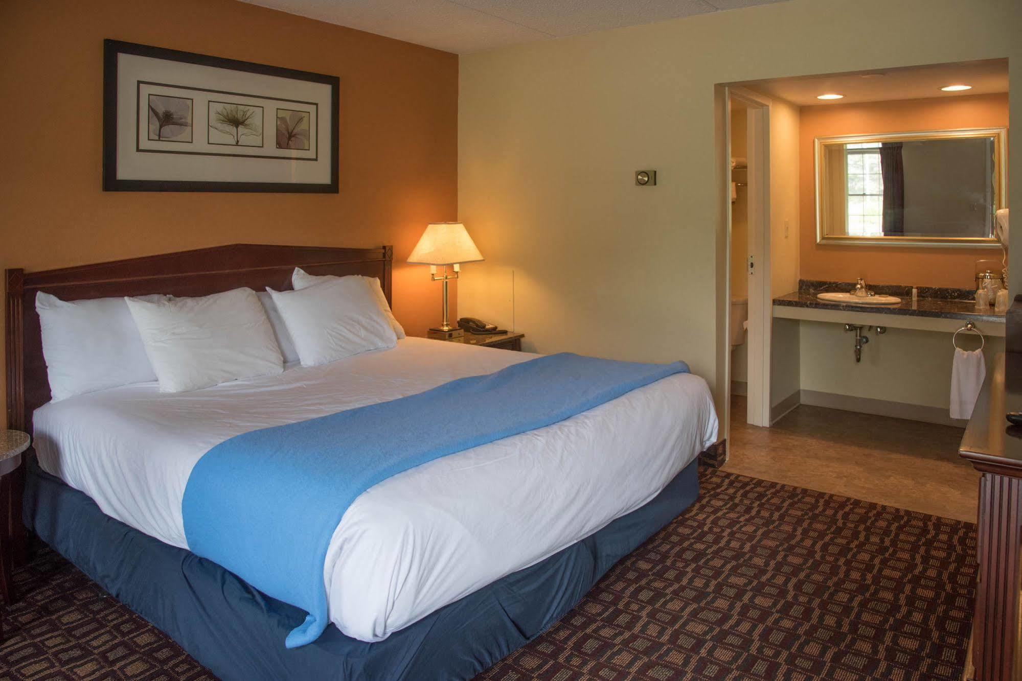 Colonnade Inn Lyndonville Ngoại thất bức ảnh