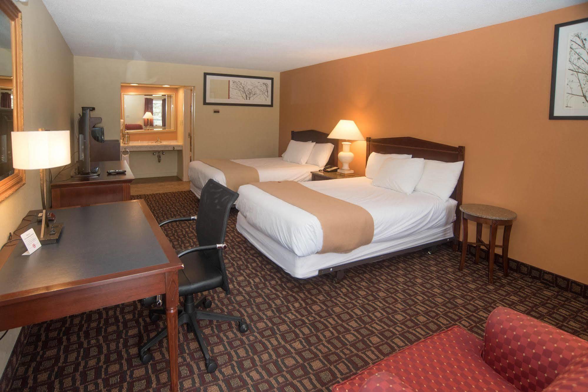Colonnade Inn Lyndonville Ngoại thất bức ảnh