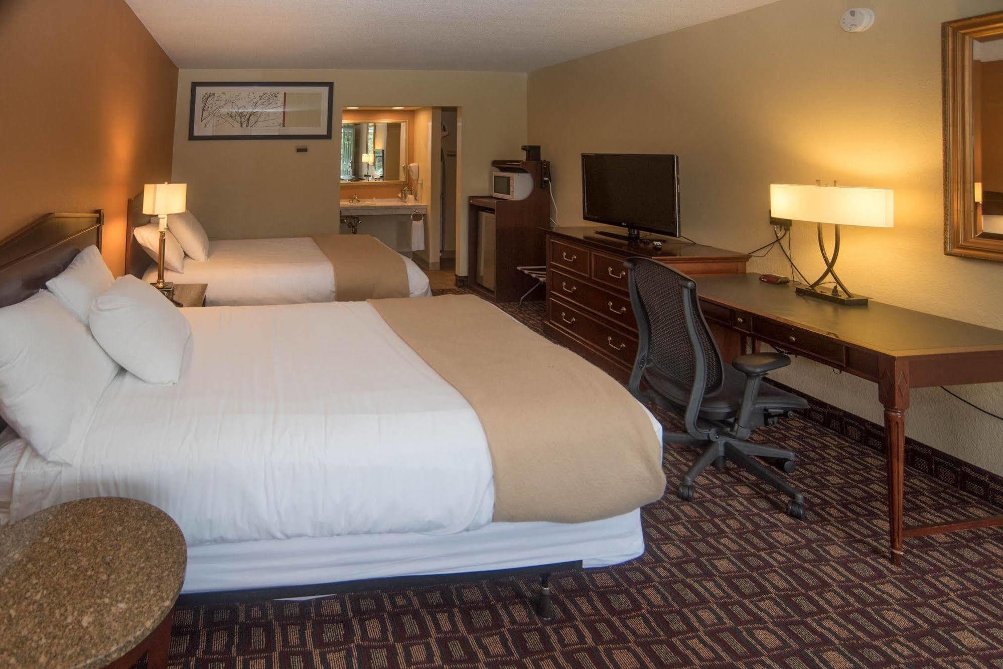 Colonnade Inn Lyndonville Ngoại thất bức ảnh